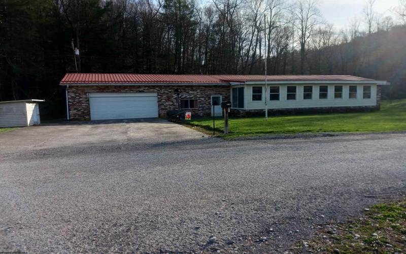 8106 Alton Road, Adrian, West Virginia 26210, 3 Bedrooms Bedrooms, 5 Rooms Rooms,1 BathroomBathrooms,Single Family Detached,For Sale,Alton,10163989