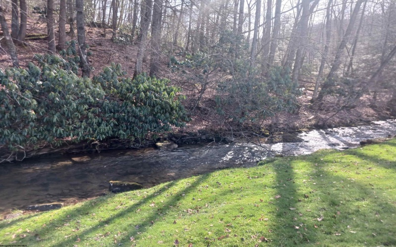 8106 Alton Road, Adrian, West Virginia 26210, 3 Bedrooms Bedrooms, 5 Rooms Rooms,1 BathroomBathrooms,Single Family Detached,For Sale,Alton,10163989