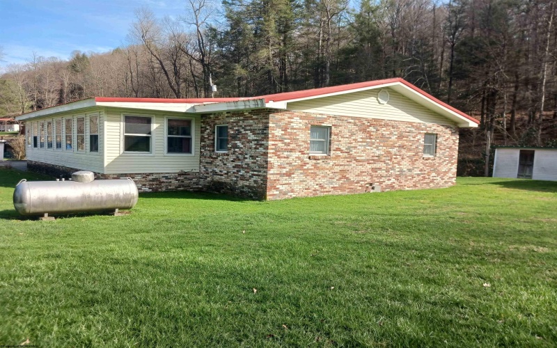 8106 Alton Road, Adrian, West Virginia 26210, 3 Bedrooms Bedrooms, 5 Rooms Rooms,1 BathroomBathrooms,Single Family Detached,For Sale,Alton,10163989