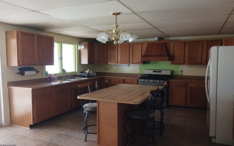 8106 Alton Road, Adrian, West Virginia 26210, 3 Bedrooms Bedrooms, 5 Rooms Rooms,1 BathroomBathrooms,Single Family Detached,For Sale,Alton,10163989