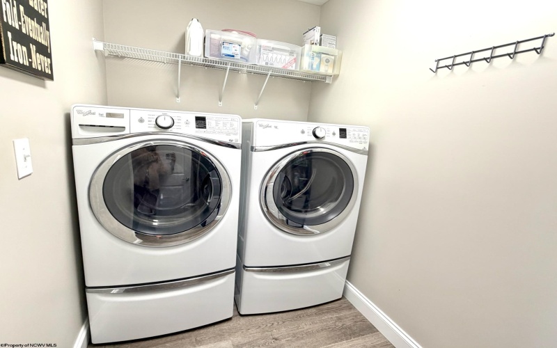 109 Canto Drive, Morgantown, West Virginia 26508, 4 Bedrooms Bedrooms, 9 Rooms Rooms,3 BathroomsBathrooms,Single Family Detached,For Sale,Canto,10163988