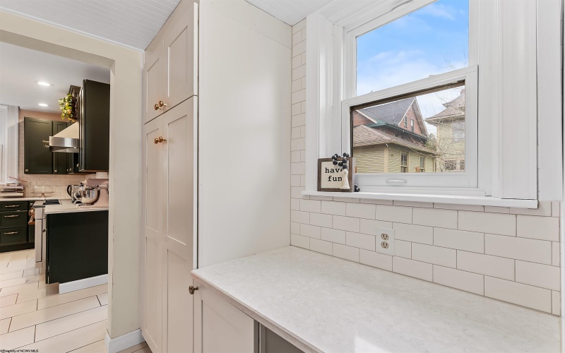 220 Park Street, Morgantown, West Virginia 26501, 7 Bedrooms Bedrooms, 12 Rooms Rooms,3 BathroomsBathrooms,Single Family Detached,For Sale,Park,10163979