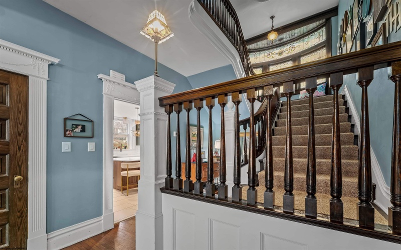 220 Park Street, Morgantown, West Virginia 26501, 7 Bedrooms Bedrooms, 12 Rooms Rooms,3 BathroomsBathrooms,Single Family Detached,For Sale,Park,10163979