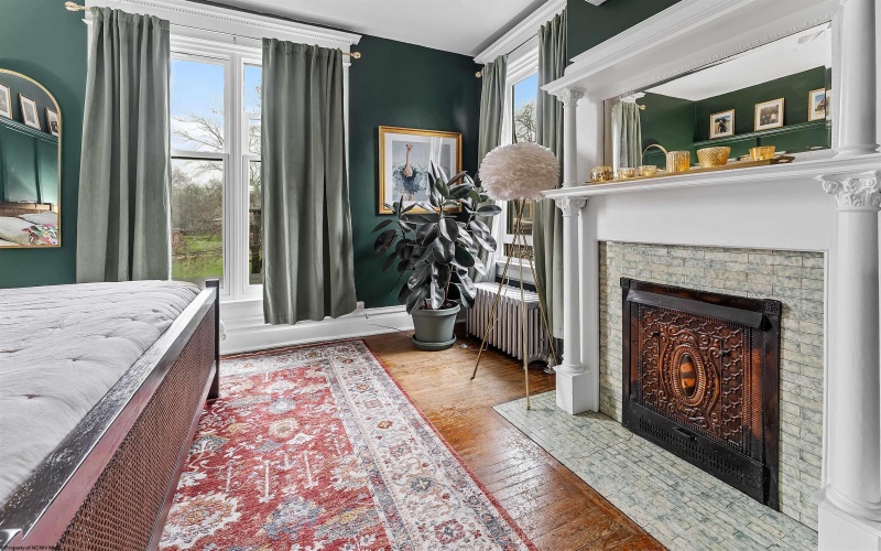 220 Park Street, Morgantown, West Virginia 26501, 7 Bedrooms Bedrooms, 12 Rooms Rooms,3 BathroomsBathrooms,Single Family Detached,For Sale,Park,10163979