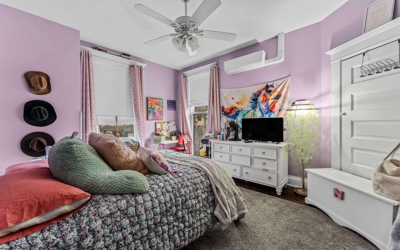 220 Park Street, Morgantown, West Virginia 26501, 7 Bedrooms Bedrooms, 12 Rooms Rooms,3 BathroomsBathrooms,Single Family Detached,For Sale,Park,10163979