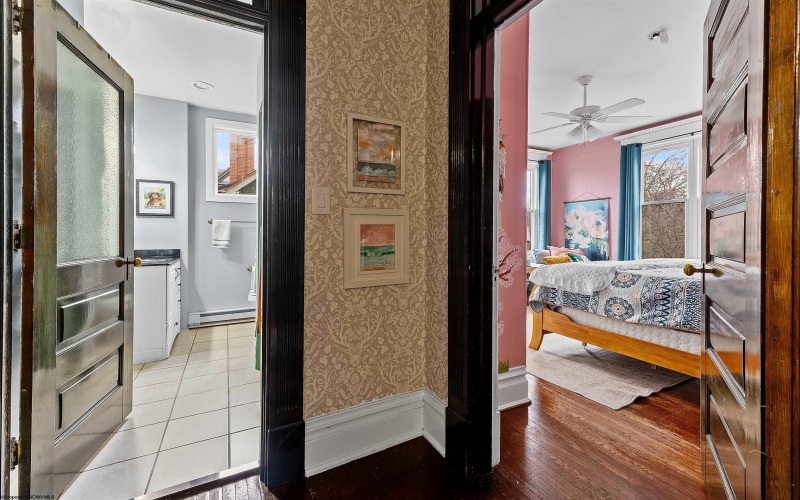 220 Park Street, Morgantown, West Virginia 26501, 7 Bedrooms Bedrooms, 12 Rooms Rooms,3 BathroomsBathrooms,Single Family Detached,For Sale,Park,10163979