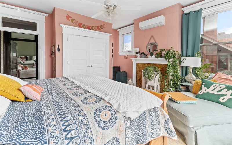 220 Park Street, Morgantown, West Virginia 26501, 7 Bedrooms Bedrooms, 12 Rooms Rooms,3 BathroomsBathrooms,Single Family Detached,For Sale,Park,10163979