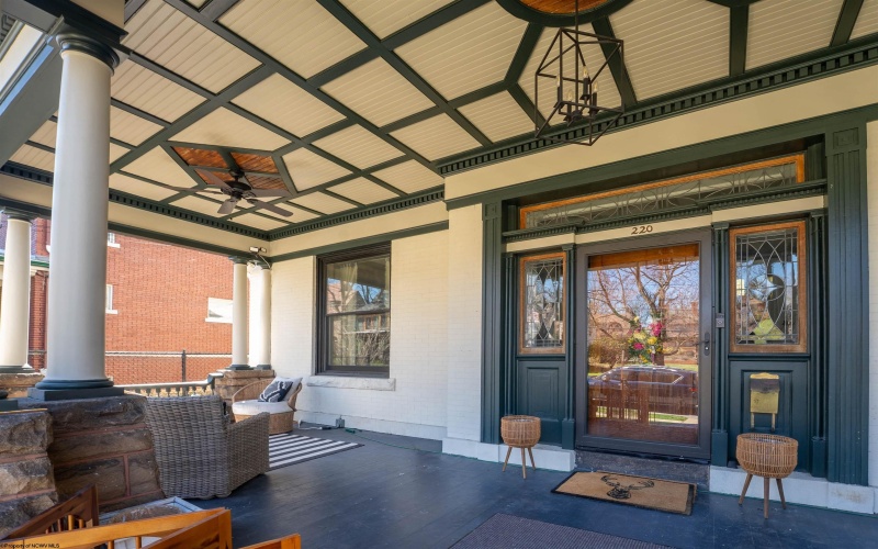 220 Park Street, Morgantown, West Virginia 26501, 7 Bedrooms Bedrooms, 12 Rooms Rooms,3 BathroomsBathrooms,Single Family Detached,For Sale,Park,10163979