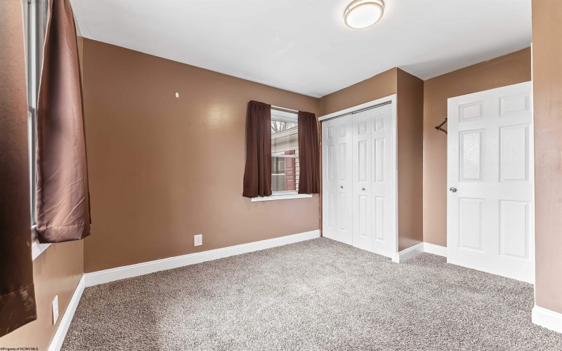 1041 Montrose Avenue, Morgantown, West Virginia 26505, 2 Bedrooms Bedrooms, 6 Rooms Rooms,2 BathroomsBathrooms,Single Family Detached,For Sale,Montrose,10163983