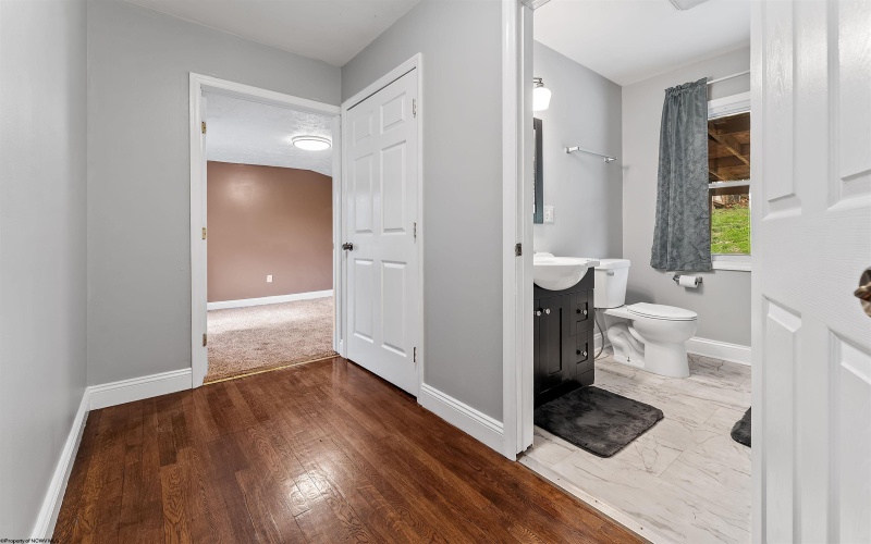 1041 Montrose Avenue, Morgantown, West Virginia 26505, 2 Bedrooms Bedrooms, 6 Rooms Rooms,2 BathroomsBathrooms,Single Family Detached,For Sale,Montrose,10163983