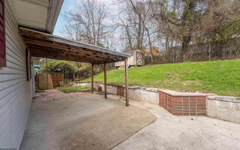 1041 Montrose Avenue, Morgantown, West Virginia 26505, 2 Bedrooms Bedrooms, 6 Rooms Rooms,2 BathroomsBathrooms,Single Family Detached,For Sale,Montrose,10163983