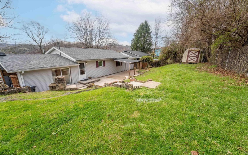 1041 Montrose Avenue, Morgantown, West Virginia 26505, 2 Bedrooms Bedrooms, 6 Rooms Rooms,2 BathroomsBathrooms,Single Family Detached,For Sale,Montrose,10163983