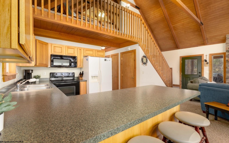 74 Bluebell Drive, Terra Alta, West Virginia 26764, 3 Bedrooms Bedrooms, 10 Rooms Rooms,3 BathroomsBathrooms,Single Family Detached,For Sale,Bluebell,10163987