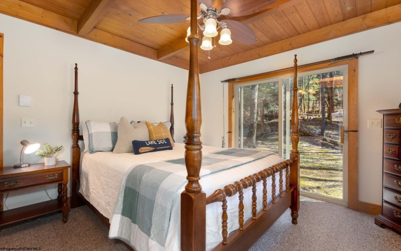 74 Bluebell Drive, Terra Alta, West Virginia 26764, 3 Bedrooms Bedrooms, 10 Rooms Rooms,3 BathroomsBathrooms,Single Family Detached,For Sale,Bluebell,10163987