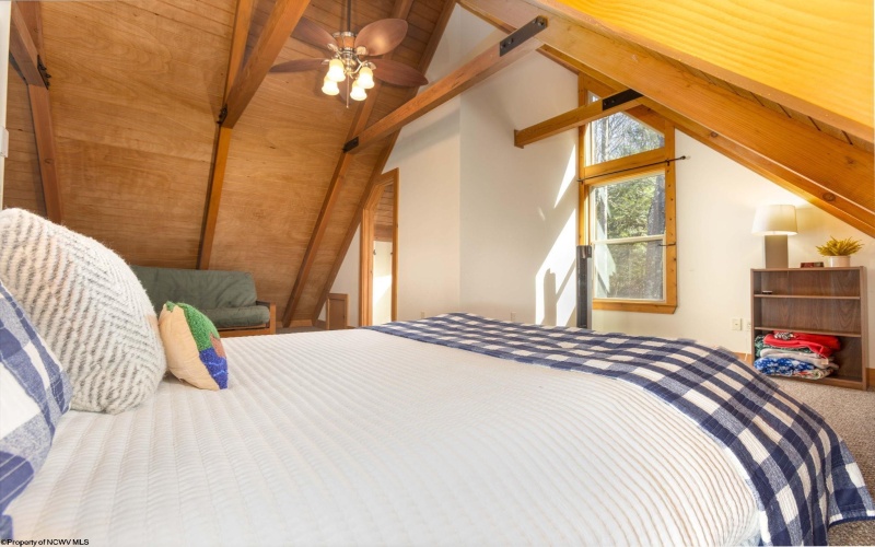 74 Bluebell Drive, Terra Alta, West Virginia 26764, 3 Bedrooms Bedrooms, 10 Rooms Rooms,3 BathroomsBathrooms,Single Family Detached,For Sale,Bluebell,10163987