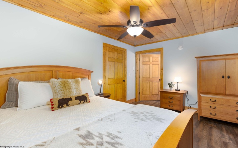 74 Bluebell Drive, Terra Alta, West Virginia 26764, 3 Bedrooms Bedrooms, 10 Rooms Rooms,3 BathroomsBathrooms,Single Family Detached,For Sale,Bluebell,10163987