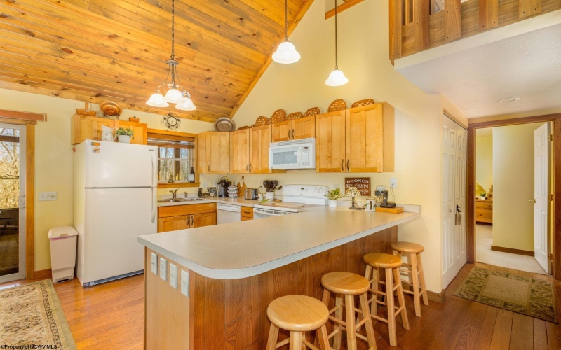 614 Hemlock Circle, Terra Alta, West Virginia 26764, 2 Bedrooms Bedrooms, 7 Rooms Rooms,2 BathroomsBathrooms,Single Family Detached,For Sale,Hemlock,10163993