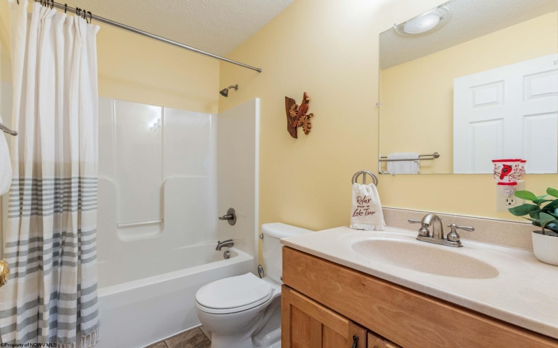 614 Hemlock Circle, Terra Alta, West Virginia 26764, 2 Bedrooms Bedrooms, 7 Rooms Rooms,2 BathroomsBathrooms,Single Family Detached,For Sale,Hemlock,10163993