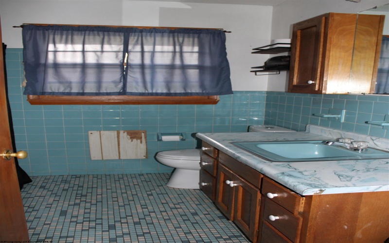 300 Toy Street, Terra Alta, West Virginia 26764, 5 Bedrooms Bedrooms, 9 Rooms Rooms,2 BathroomsBathrooms,Single Family Detached,For Sale,Toy,10163992