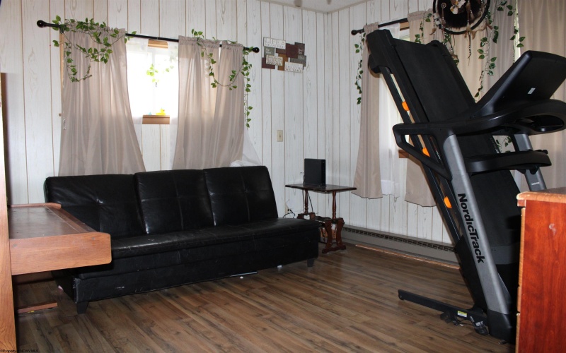 300 Toy Street, Terra Alta, West Virginia 26764, 5 Bedrooms Bedrooms, 9 Rooms Rooms,2 BathroomsBathrooms,Single Family Detached,For Sale,Toy,10163992