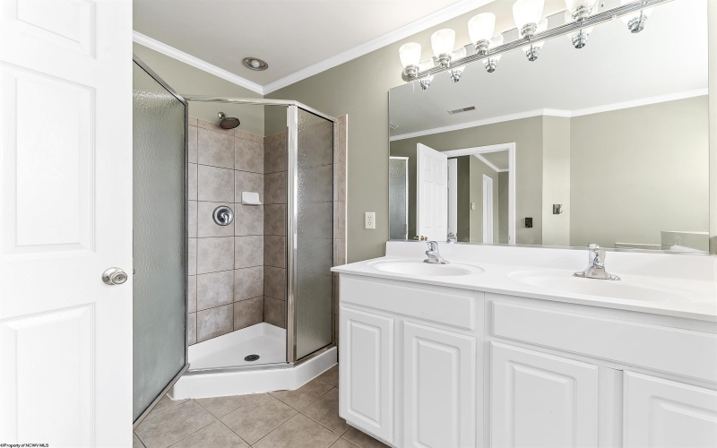 43 Robin Lane, Morgantown, West Virginia 26508, 3 Bedrooms Bedrooms, 7 Rooms Rooms,2 BathroomsBathrooms,Single Family Attached,For Sale,Robin,10163994