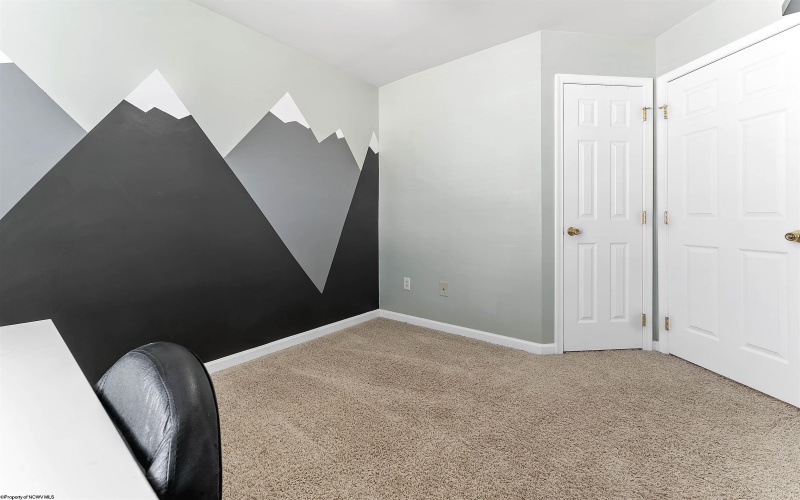 43 Robin Lane, Morgantown, West Virginia 26508, 3 Bedrooms Bedrooms, 7 Rooms Rooms,2 BathroomsBathrooms,Single Family Attached,For Sale,Robin,10163994