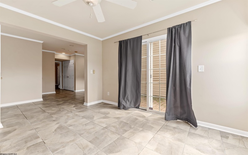 43 Robin Lane, Morgantown, West Virginia 26508, 3 Bedrooms Bedrooms, 7 Rooms Rooms,2 BathroomsBathrooms,Single Family Attached,For Sale,Robin,10163994