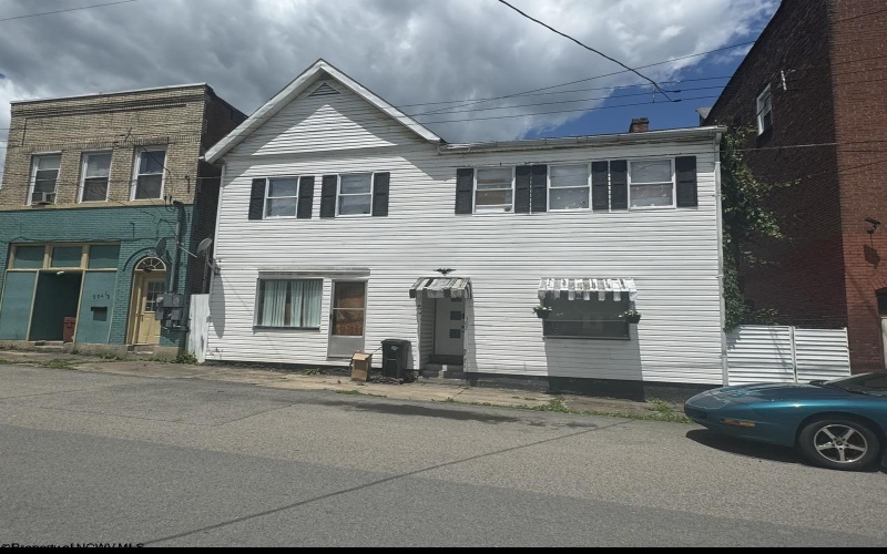 302 Columbia Street, Fairmont, West Virginia 26554, ,Multi-unit/income,For Sale,Columbia,10164009