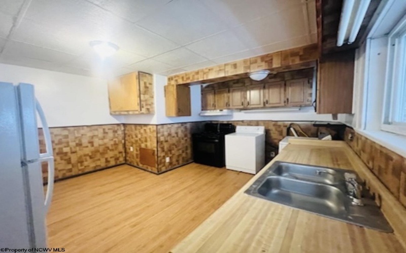 302 Columbia Street, Fairmont, West Virginia 26554, ,Multi-unit/income,For Sale,Columbia,10164009