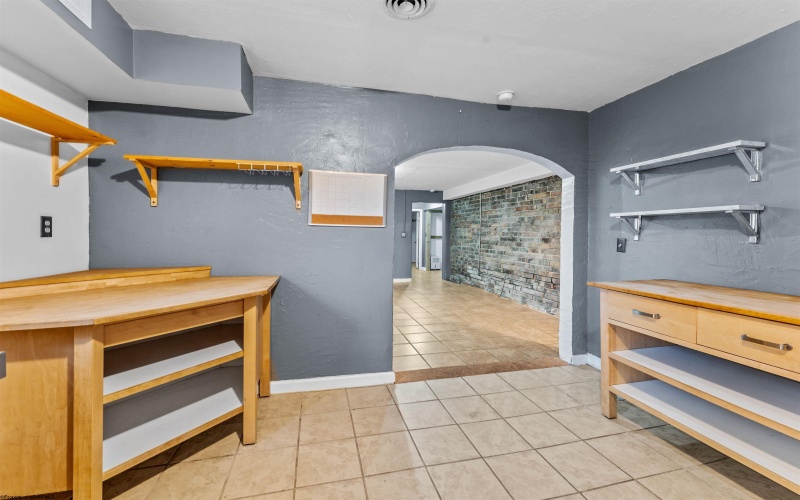 1200 Speedway Avenue, Fairmont, West Virginia 26554, ,Multi-unit/income,For Sale,Speedway,10164018 1200 Speedway Avenue, Fairmont, West Virginia 26554, ,Multi-unit/income,For Sale,Speedway,10164018