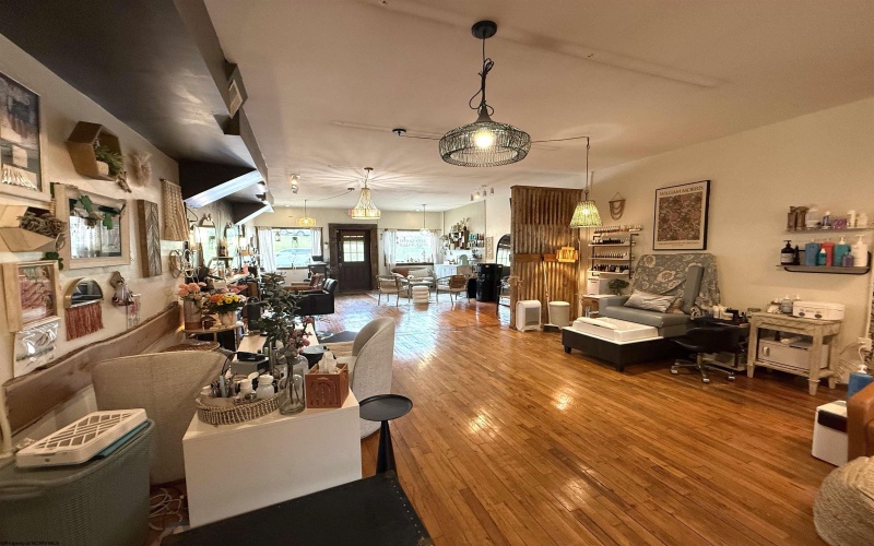 1200 Speedway Avenue, Fairmont, West Virginia 26554, ,Multi-unit/income,For Sale,Speedway,10164018 1200 Speedway Avenue, Fairmont, West Virginia 26554, ,Multi-unit/income,For Sale,Speedway,10164018