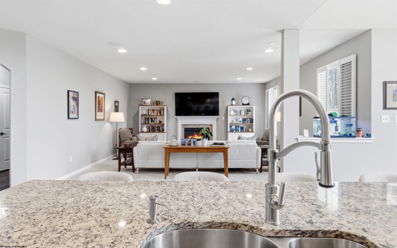 126 Summit Woods Drive, Morgantown, West Virginia 26508, 5 Bedrooms Bedrooms, 9 Rooms Rooms,3 BathroomsBathrooms,Single Family Detached,For Sale,Summit Woods,10163999