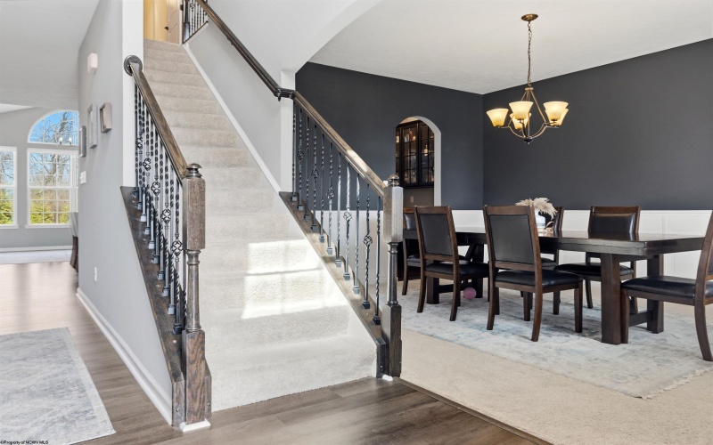 126 Summit Woods Drive, Morgantown, West Virginia 26508, 5 Bedrooms Bedrooms, 9 Rooms Rooms,3 BathroomsBathrooms,Single Family Detached,For Sale,Summit Woods,10163999