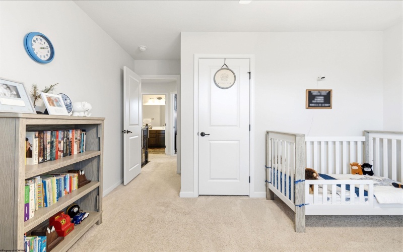 126 Summit Woods Drive, Morgantown, West Virginia 26508, 5 Bedrooms Bedrooms, 9 Rooms Rooms,3 BathroomsBathrooms,Single Family Detached,For Sale,Summit Woods,10163999