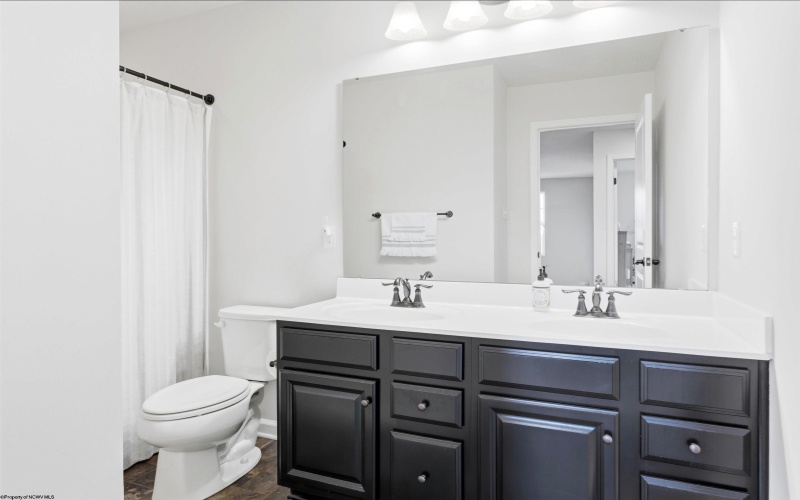 126 Summit Woods Drive, Morgantown, West Virginia 26508, 5 Bedrooms Bedrooms, 9 Rooms Rooms,3 BathroomsBathrooms,Single Family Detached,For Sale,Summit Woods,10163999