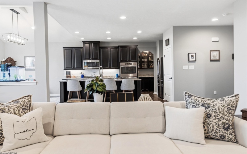 126 Summit Woods Drive, Morgantown, West Virginia 26508, 5 Bedrooms Bedrooms, 9 Rooms Rooms,3 BathroomsBathrooms,Single Family Detached,For Sale,Summit Woods,10163999