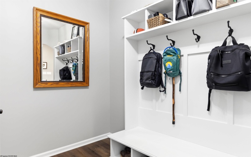 126 Summit Woods Drive, Morgantown, West Virginia 26508, 5 Bedrooms Bedrooms, 9 Rooms Rooms,3 BathroomsBathrooms,Single Family Detached,For Sale,Summit Woods,10163999