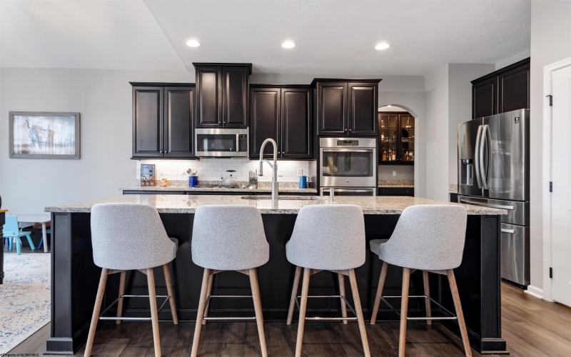 126 Summit Woods Drive, Morgantown, West Virginia 26508, 5 Bedrooms Bedrooms, 9 Rooms Rooms,3 BathroomsBathrooms,Single Family Detached,For Sale,Summit Woods,10163999