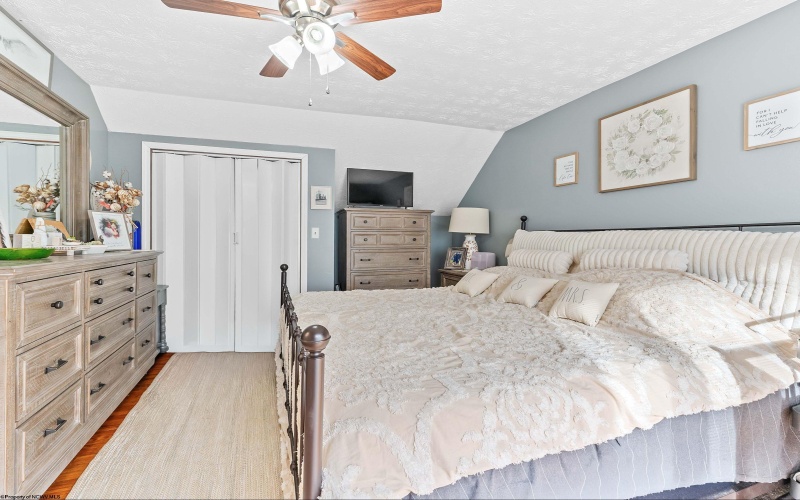 222 Bull Run Road, Morgantown, West Virginia 26508, 3 Bedrooms Bedrooms, 7 Rooms Rooms,1 BathroomBathrooms,Single Family Detached,For Sale,Bull Run,10164004 222 Bull Run Road, Morgantown, West Virginia 26508, 3 Bedrooms Bedrooms, 7 Rooms Rooms,1 BathroomBathrooms,Single Family Detached,For Sale,Bull Run,10164004