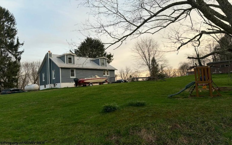 395 Norris Ridge Road, Philippi, West Virginia 26416, 3 Bedrooms Bedrooms, 5 Rooms Rooms,1 BathroomBathrooms,Single Family Detached,For Sale,Norris Ridge,10164001