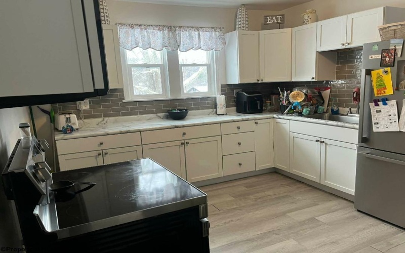 395 Norris Ridge Road, Philippi, West Virginia 26416, 3 Bedrooms Bedrooms, 5 Rooms Rooms,1 BathroomBathrooms,Single Family Detached,For Sale,Norris Ridge,10164001