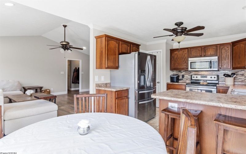 403 Oakmont Court, Maidsville, West Virginia 26541, 4 Bedrooms Bedrooms, 7 Rooms Rooms,3 BathroomsBathrooms,Single Family Detached,For Sale,Oakmont,10164000 403 Oakmont Court, Maidsville, West Virginia 26541, 4 Bedrooms Bedrooms, 7 Rooms Rooms,3 BathroomsBathrooms,Single Family Detached,For Sale,Oakmont,10164000