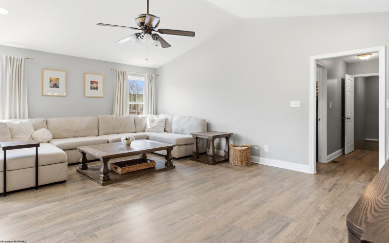 403 Oakmont Court, Maidsville, West Virginia 26541, 4 Bedrooms Bedrooms, 7 Rooms Rooms,3 BathroomsBathrooms,Single Family Detached,For Sale,Oakmont,10164000 403 Oakmont Court, Maidsville, West Virginia 26541, 4 Bedrooms Bedrooms, 7 Rooms Rooms,3 BathroomsBathrooms,Single Family Detached,For Sale,Oakmont,10164000