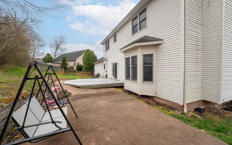 512 Meteor Drive, Morgantown, West Virginia 26508, 4 Bedrooms Bedrooms, 9 Rooms Rooms,3 BathroomsBathrooms,Single Family Detached,For Sale,Meteor,10163997 512 Meteor Drive, Morgantown, West Virginia 26508, 4 Bedrooms Bedrooms, 9 Rooms Rooms,3 BathroomsBathrooms,Single Family Detached,For Sale,Meteor,10163997