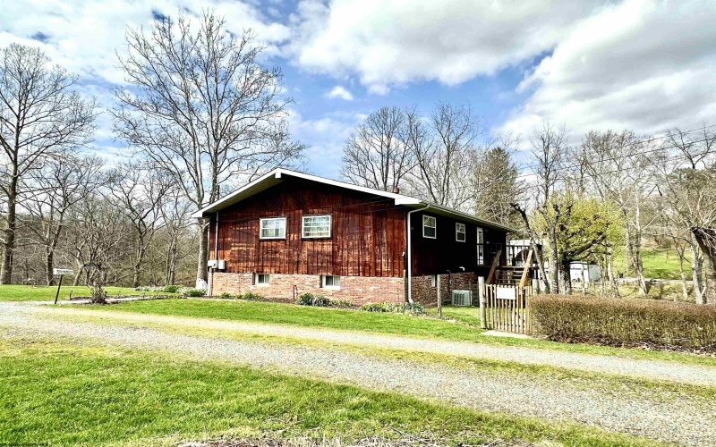 36 Private Lane, West Milford, West Virginia 26451, 3 Bedrooms Bedrooms, 7 Rooms Rooms,2 BathroomsBathrooms,Single Family Detached,For Sale,Private,10163996