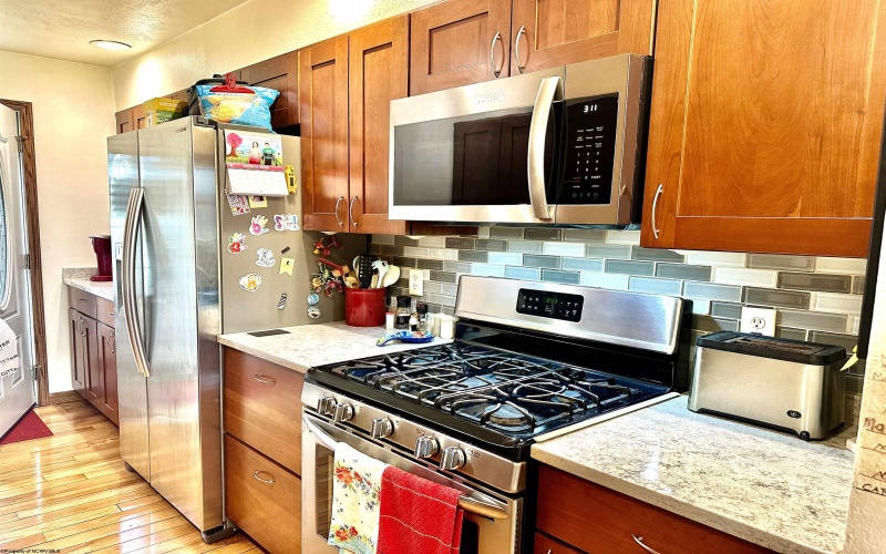 36 Private Lane, West Milford, West Virginia 26451, 3 Bedrooms Bedrooms, 7 Rooms Rooms,2 BathroomsBathrooms,Single Family Detached,For Sale,Private,10163996