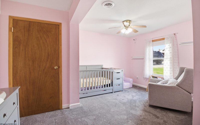 239 Virginia Avenue, Bridgeport, West Virginia 26330, 3 Bedrooms Bedrooms, 9 Rooms Rooms,2 BathroomsBathrooms,Single Family Detached,For Sale,Virginia,10164014