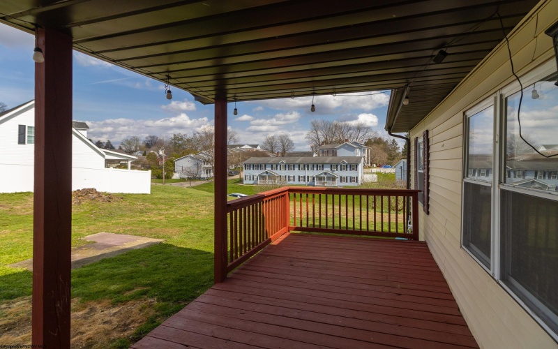 239 Virginia Avenue, Bridgeport, West Virginia 26330, 3 Bedrooms Bedrooms, 9 Rooms Rooms,2 BathroomsBathrooms,Single Family Detached,For Sale,Virginia,10164014