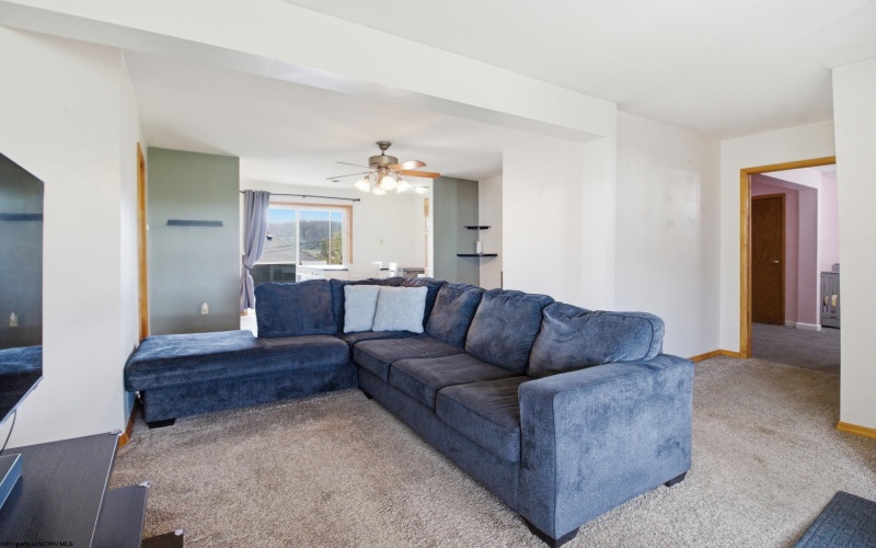 239 Virginia Avenue, Bridgeport, West Virginia 26330, 3 Bedrooms Bedrooms, 9 Rooms Rooms,2 BathroomsBathrooms,Single Family Detached,For Sale,Virginia,10164014