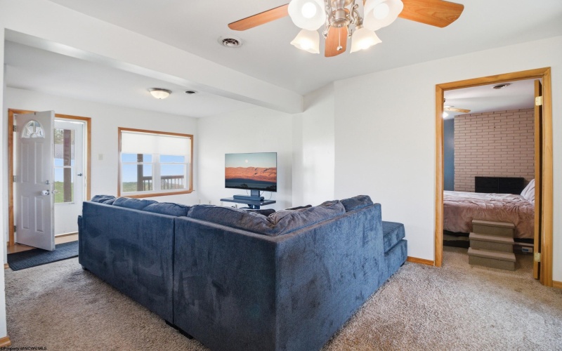 239 Virginia Avenue, Bridgeport, West Virginia 26330, 3 Bedrooms Bedrooms, 9 Rooms Rooms,2 BathroomsBathrooms,Single Family Detached,For Sale,Virginia,10164014